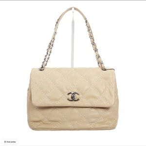 CHANEL Beige Quilted Shoulder Bag with Chain Strap and CC Turn-Lock